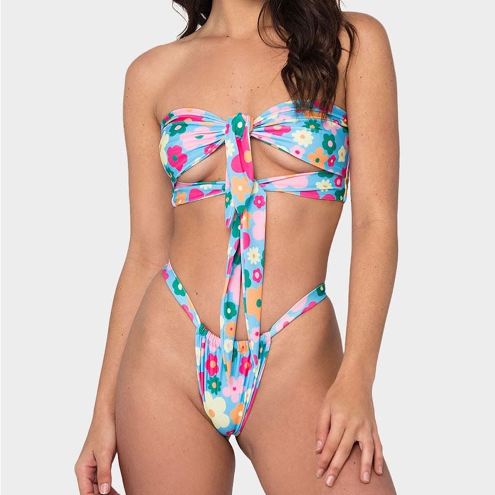NWT KHASSANI BRAZILIAN BIKINI THONG ONE ONE FLORAL FRANKIES SEAMOLLY INDAH VIX